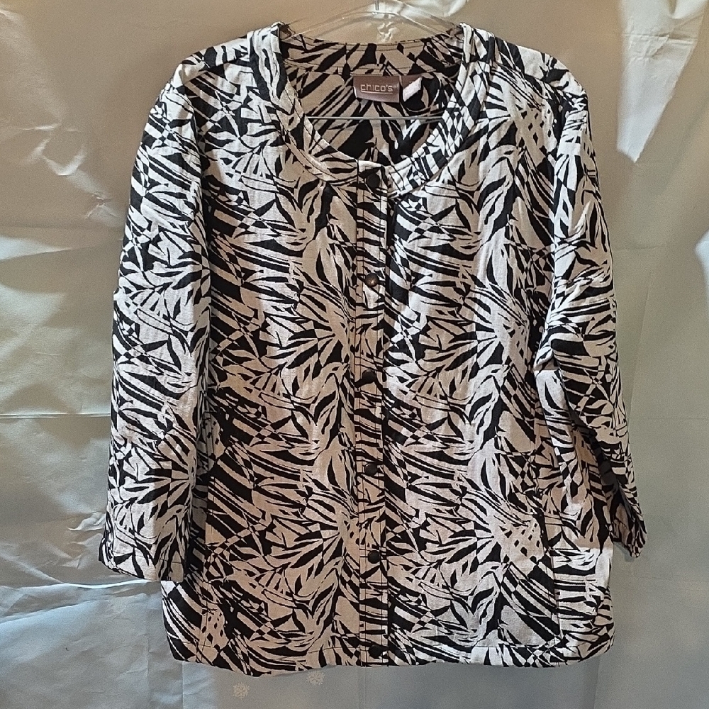 Chico's Black and White Leaf Pattern Blazer 4L